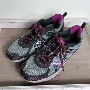 Saucony Womens Excursion TR10 XT 600 Running Shoes Pink Sneakers Size 10